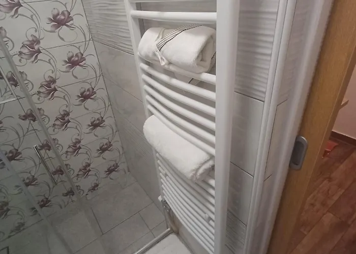 San Simon Near To Daire